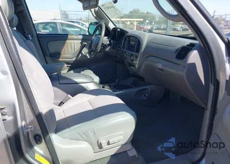 2003 Toyota Sequoia Limited V8 z USA, uszkodzony, nr VIN 5TDBT48A63S197584